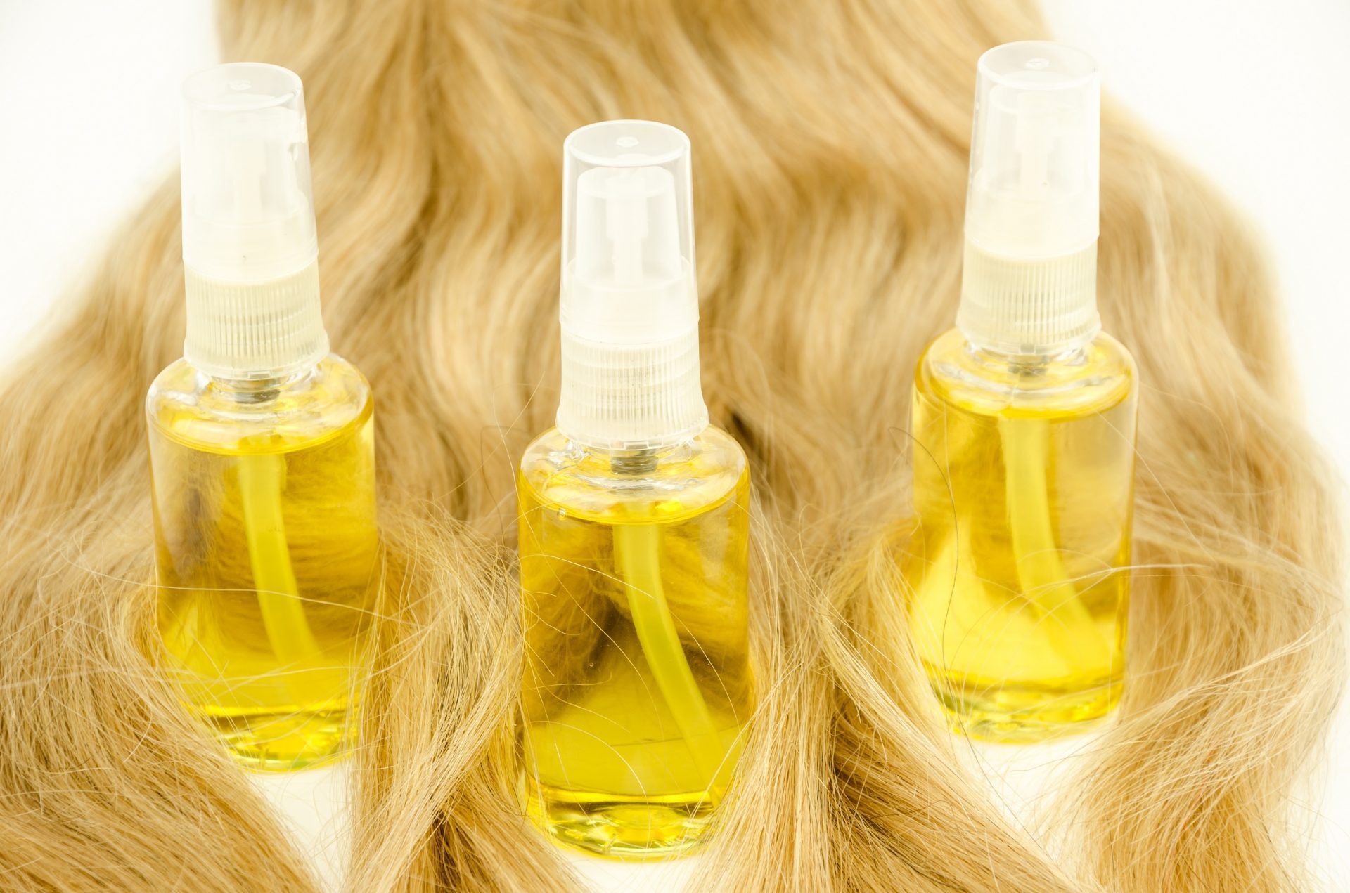Cos’è il trattamento con olio per capellI?